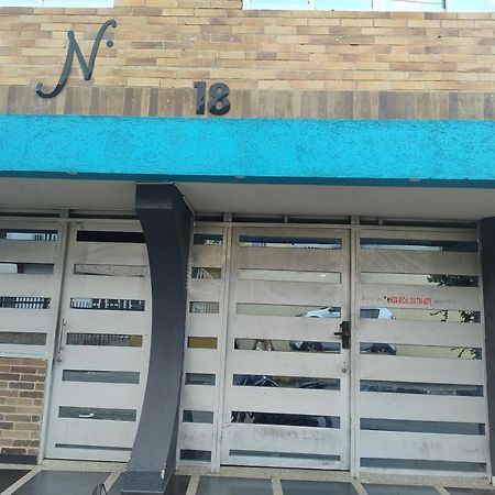 Hotel Edificio Niza80 Ibague, Acceso Digital Cerca Parque Deportivo Extérieur photo